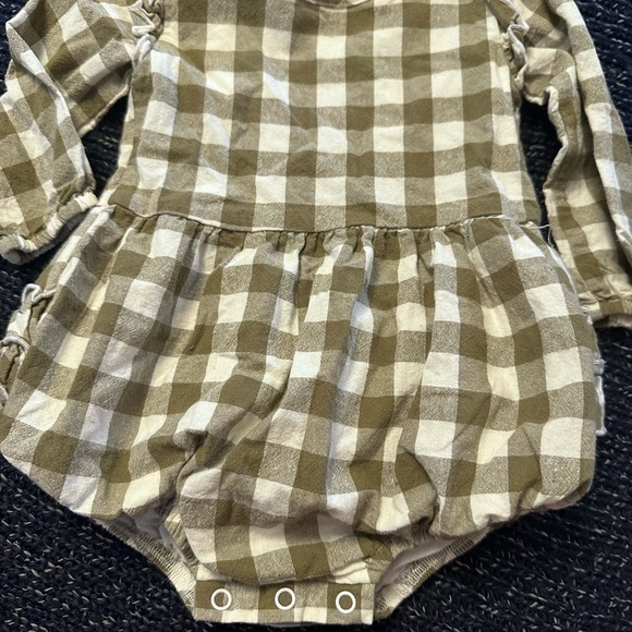 Caden Lane Other - Caden Lane Olive and Cream Checkered Bodysuit with tights
